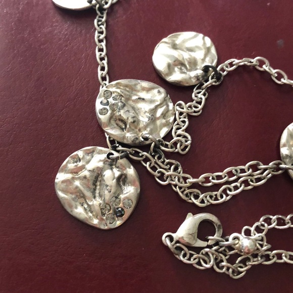 Park Lane medallion necklace - Picture 2 of 4